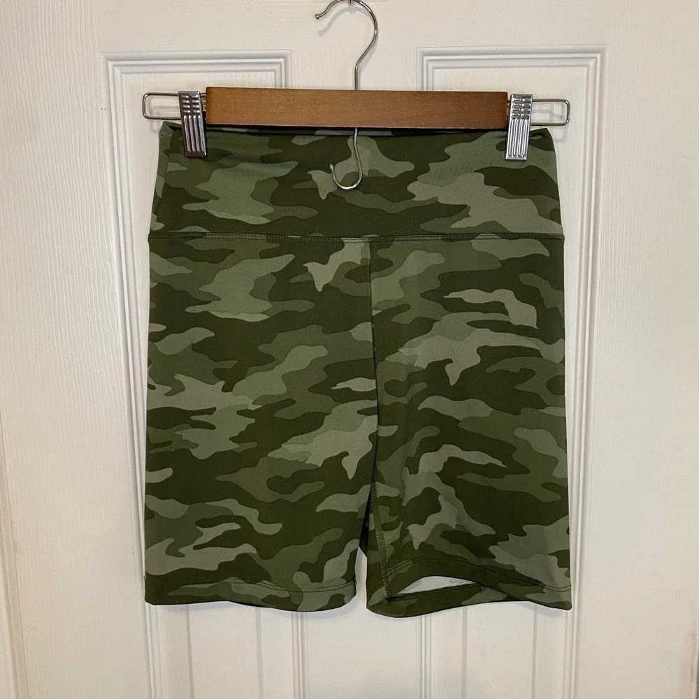Pink Victoria's Secret Active Camo Biker Shorts Green Camouflage High Waist S